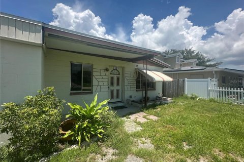 Casa en venta en Saint Petersburg, Florida, 3 dormitorios, 103.68 m2 № 1899108 - foto 3