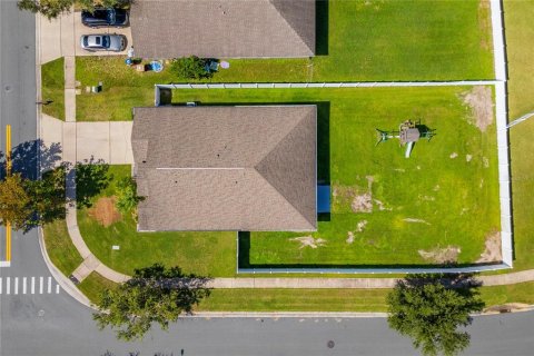 Villa ou maison à vendre à Kissimmee, Floride: 4 chambres, 180.69 m2 № 2419855 - photo 6
