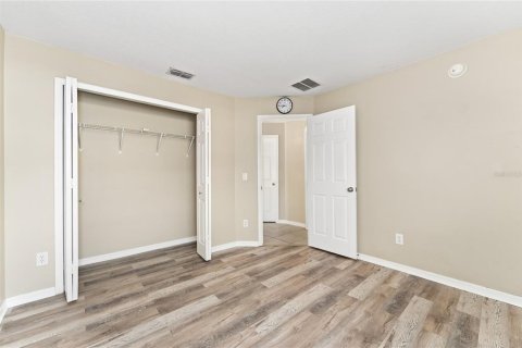 Villa ou maison à vendre à Kissimmee, Floride: 4 chambres, 180.69 m2 № 2419855 - photo 26