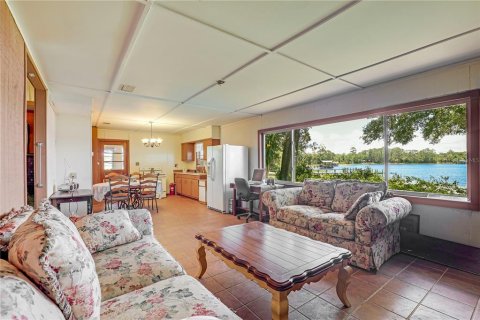 Villa ou maison à vendre à Pomona Park, Floride: 2 chambres, 96.53 m2 № 1793057 - photo 11