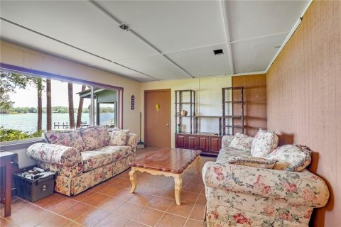 Villa ou maison à vendre à Pomona Park, Floride: 2 chambres, 96.53 m2 № 1793057 - photo 12