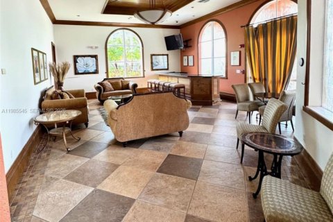 Снять в аренду кондоминиум в Мирамар, Флорида 2 спальни, 97.36м2, № 2048131 - фото 15