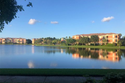 Снять в аренду кондоминиум в Мирамар, Флорида 2 спальни, 97.36м2, № 2048131 - фото 7