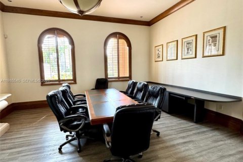 Снять в аренду кондоминиум в Мирамар, Флорида 2 спальни, 97.36м2, № 2048131 - фото 17