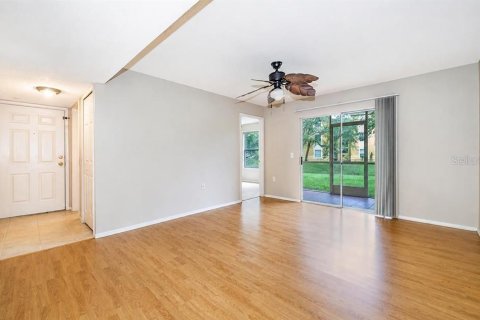 Condo in Kissimmee, Florida, 2 bedrooms № 2381025 - photo 2
