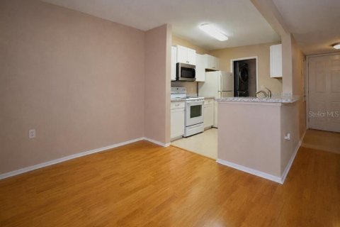 Condo in Kissimmee, Florida, 2 bedrooms № 2381025 - photo 5