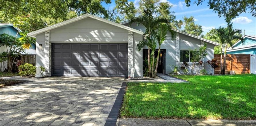 Villa ou maison à Largo, Floride 3 chambres, 138.15 m2 № 1901989