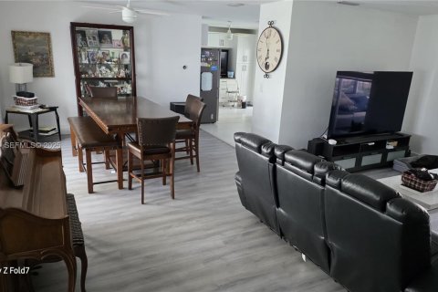 Casa en alquiler en Miramar, Florida, 2 dormitorios, 149.67 m2 № 1992132 - foto 5