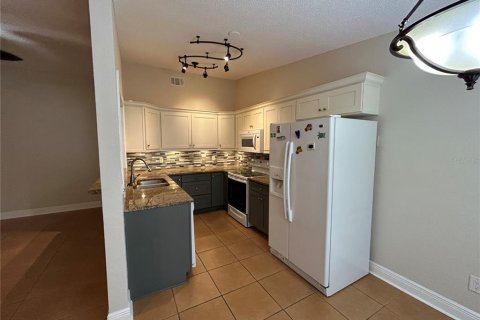 Touwnhouse à louer à Winter Park, Floride: 3 chambres, 117.61 m2 № 2383571 - photo 2