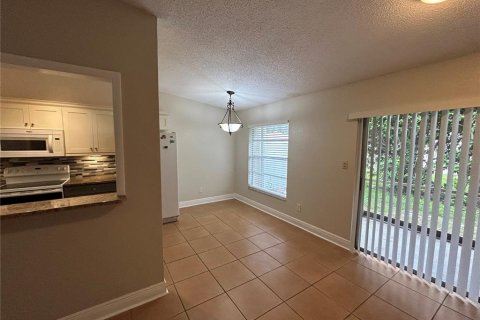 Touwnhouse à louer à Winter Park, Floride: 3 chambres, 117.61 m2 № 2383571 - photo 5