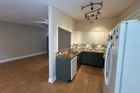 Touwnhouse à louer à Winter Park, Floride: 3 chambres, 117.61 m2 № 2383571 - photo 4
