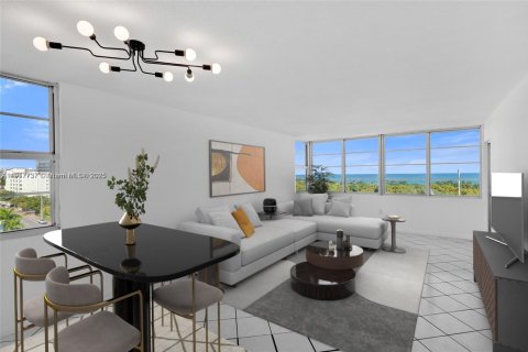 Condo in Miami Beach, Florida, 1 bedroom № 1974903 - photo 2