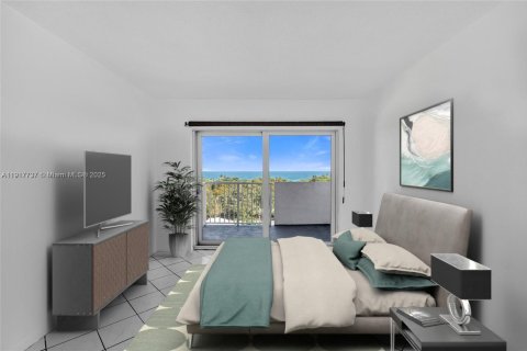 Condo in Miami Beach, Florida, 1 bedroom № 1974903 - photo 11
