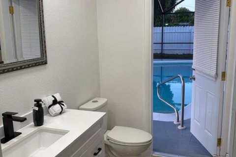 House in Cape Coral, Florida 3 bedrooms, 150.04 sq.m. № 2425937 - photo 18
