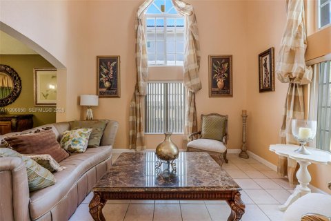 Купить виллу или дом в Майами, Флорида 4 спальни, 249.07м2, № 2058480 - фото 6