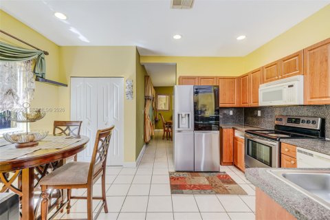 Купить виллу или дом в Майами, Флорида 4 спальни, 249.07м2, № 2058480 - фото 12