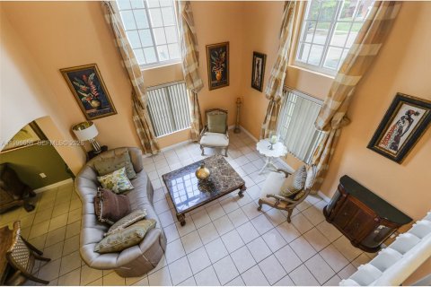 Купить виллу или дом в Майами, Флорида 4 спальни, 249.07м2, № 2058480 - фото 22