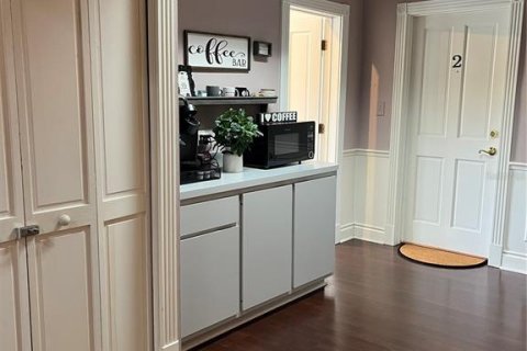 Propiedad comercial en alquiler en Mount Dora, Florida, 302.95 m2 № 1881199 - foto 8