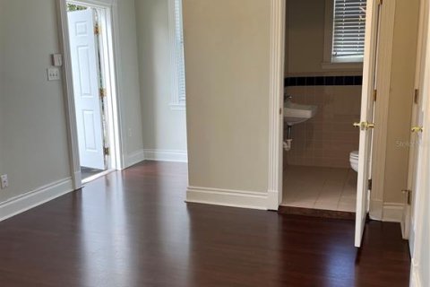 Propiedad comercial en alquiler en Mount Dora, Florida, 302.95 m2 № 1881199 - foto 3