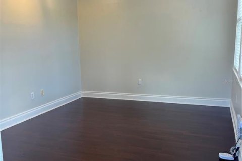 Propiedad comercial en alquiler en Mount Dora, Florida, 302.95 m2 № 1881199 - foto 4