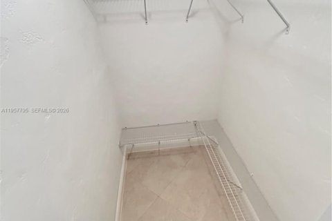 Appartement à louer à Miami Beach, Floride: 1 chambre № 2011613 - photo 10