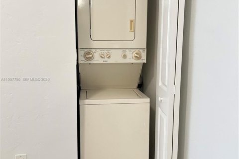 Appartement à louer à Miami Beach, Floride: 1 chambre № 2011613 - photo 2