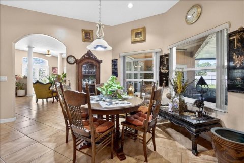 House in Palm Coast, Florida 5 bedrooms, 395.02 sq.m. № 2152140 - photo 16