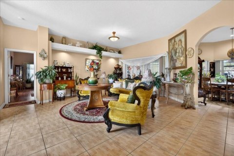 House in Palm Coast, Florida 5 bedrooms, 395.02 sq.m. № 2152140 - photo 12