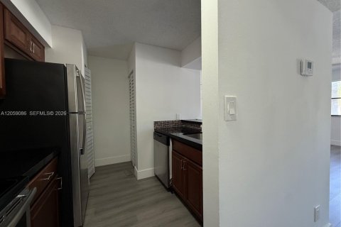 Copropriété à louer à Hollywood, Floride: 1 chambre, 78.13 m2 № 2169040 - photo 11