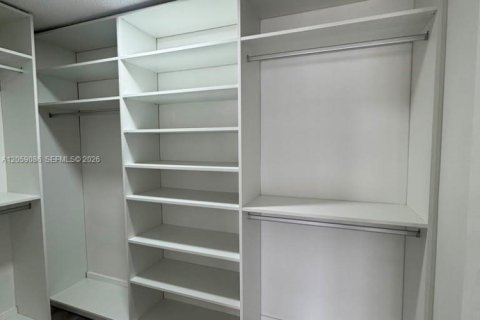 Copropriété à louer à Hollywood, Floride: 1 chambre, 78.13 m2 № 2169040 - photo 29