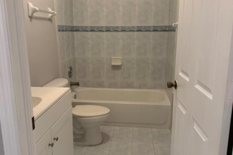 Villa ou maison à louer à Miami, Floride: 3 chambres, 189.24 m2 № 2086198 - photo 3
