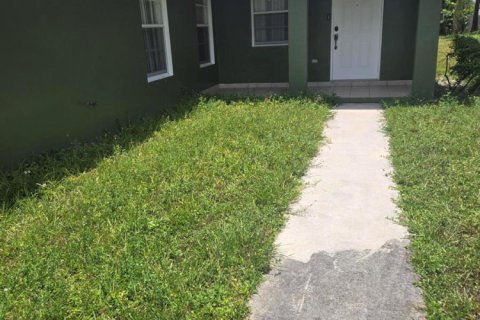 Villa ou maison à Miami, Floride 3 chambres, 189.24 m2 № 2086198