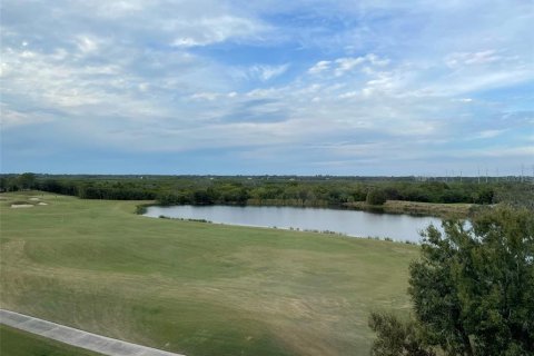 Condominio en alquiler en Bradenton, Florida, 2 dormitorios, 104.14 m2 № 1000737 - foto 18