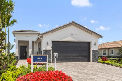 House in Port St. Lucie, Florida 3 bedrooms, 207.73 sq.m. № 2248150