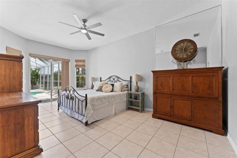 House in Tampa, Florida 4 bedrooms, 239.22 sq.m. № 1803069 - photo 16