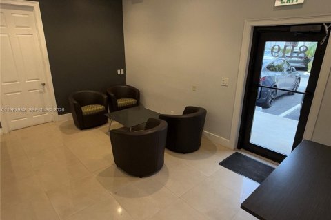 Купить коммерческую недвижимость в Дорал, Флорида № 2051201 - фото 3