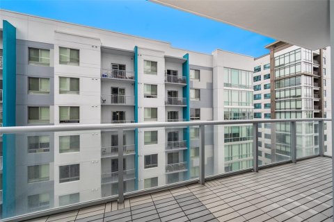Condo in Orlando, Florida, 1 bedroom  № 1780903 - photo 17