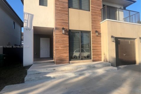 House in Florida City, Florida 5 bedrooms, 176.7 sq.m. № 2044503 - photo 2