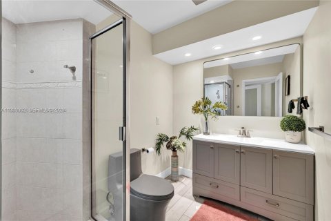 House in Tamarac, Florida 4 bedrooms, 222.22 sq.m. № 1996780 - photo 19