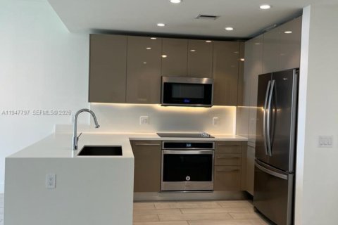 Купить кондоминиум в Санрайз, Флорида 2 спальни, 95.32м2, № 2004012 - фото 3