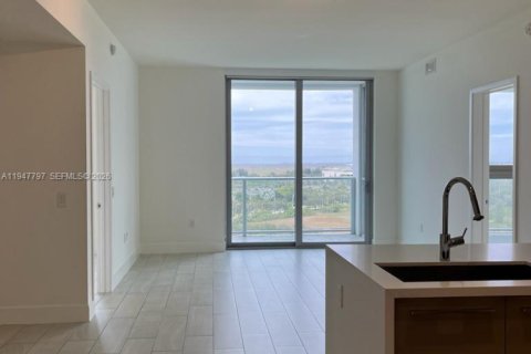 Купить кондоминиум в Санрайз, Флорида 2 спальни, 95.32м2, № 2004012 - фото 2