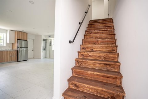 Villa ou maison à vendre à Miami Gardens, Floride: 4 chambres, 257.53 m2 № 2086925 - photo 19