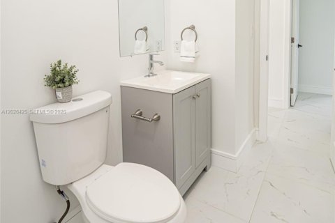 Villa ou maison à vendre à Miami Gardens, Floride: 4 chambres, 257.53 m2 № 2086925 - photo 28