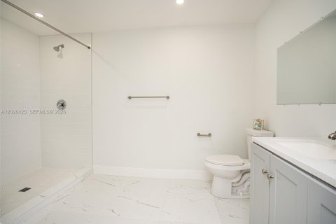Villa ou maison à vendre à Miami Gardens, Floride: 4 chambres, 257.53 m2 № 2086925 - photo 20