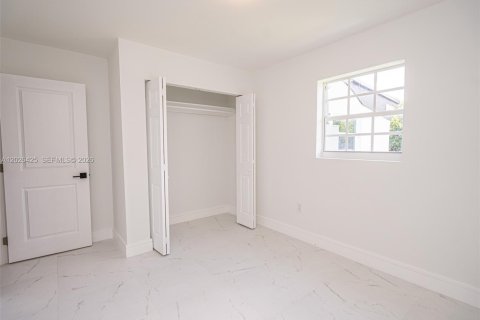 Villa ou maison à vendre à Miami Gardens, Floride: 4 chambres, 257.53 m2 № 2086925 - photo 26