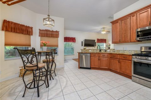 House in Riverview, Florida 4 bedrooms, 198.53 sq.m. № 1898648 - photo 12