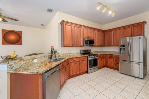 House in Riverview, Florida 4 bedrooms, 198.53 sq.m. № 1898648 - photo 9