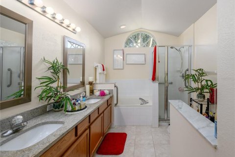 House in Riverview, Florida 4 bedrooms, 198.53 sq.m. № 1898648 - photo 19