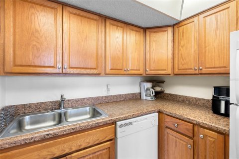 Condo in Ormond Beach, Florida, 2 bedrooms  № 1003308 - photo 28