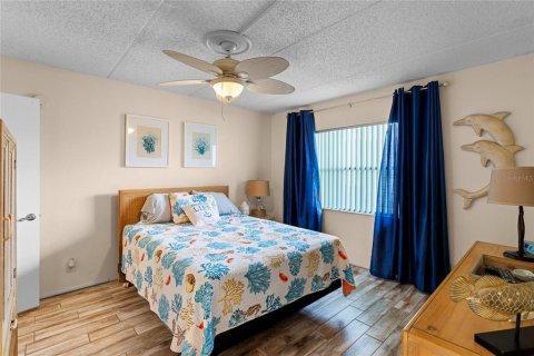 Condo in Ormond Beach, Florida, 2 bedrooms  № 1003308 - photo 16